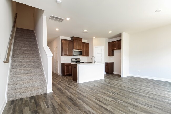 131 Telford Dr in Greenville, SC - Building Photo - Building Photo