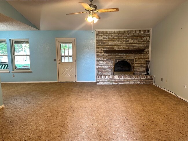 1211 Amherst St in Burkburnett, TX - Building Photo - Building Photo