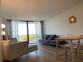 780 NE 69th St in Miami, FL - Building Photo
