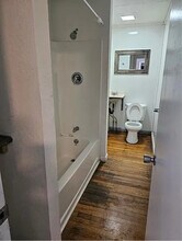 4566 Knoxville Hwy in Oliver Springs, TN - Foto de edificio - Building Photo