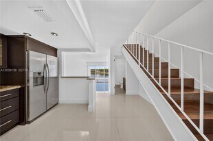 9351 Fontainebleau Blvd, Unit B415 in Miami, FL - Building Photo