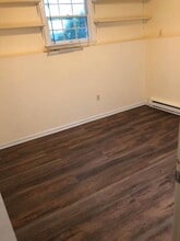 86 Kriskarli Dr in Hartford, VT - Building Photo - Building Photo