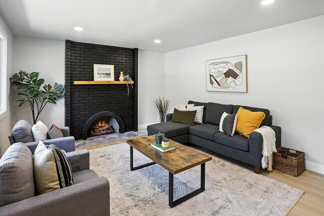 8558 Harvard Park Dr in Sandy, UT - Building Photo - Building Photo