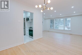 25 Karen Rd in Toronto, ON - Building Photo - Building Photo