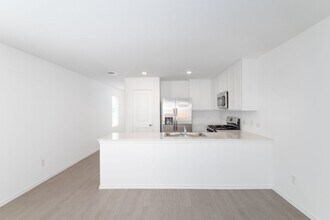 320 Twilight Breeze Wy in Hutto, TX - Building Photo - Building Photo