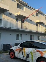 1955 NW 5th Pl in Miami, FL - Building Photo