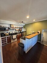 4012 Valeta St, Unit 300 in San Diego, CA - Building Photo