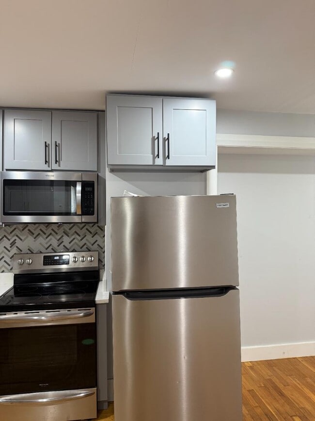 22 Fruit St in Taunton, MA - Building Photo - Building Photo