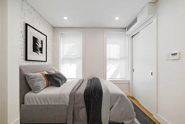 26 Prince St, Unit 9 in New York, NY - Building Photo - Building Photo