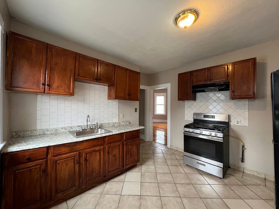 7 Cameron St, Unit 3 in Boston, MA - Building Photo