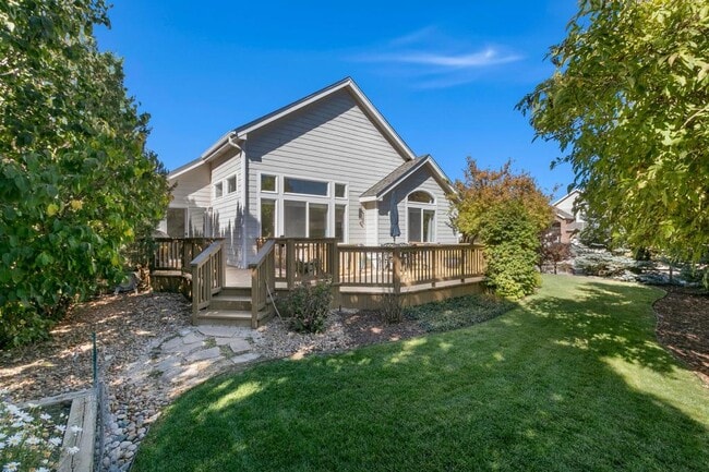 8100 Lighthouse Ln in Windsor, CO - Building Photo - Building Photo