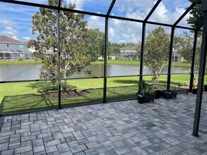 19313 Aqua Springs Dr in Lutz, FL - Building Photo - Building Photo
