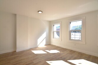 1607 Race St, Unit 3 in Cincinnati, OH - Foto de edificio - Building Photo