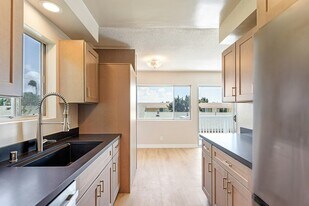 2508 Aviation Blvd in Redondo Beach, CA - Building Photo