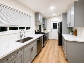 17048 Inyo St in La Puente, CA - Building Photo