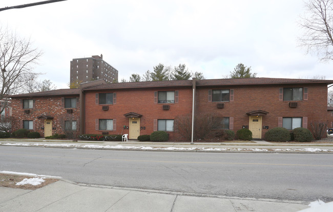 Bridge Park Apartments in Poughkeepsie, NY - Building Photo - Building Photo