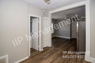 1609 Lakewood Ave in Lakewood, OH - Building Photo - Building Photo