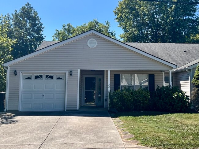 2211 Hickory Manor Way, Unit 2211 Hickory Manor