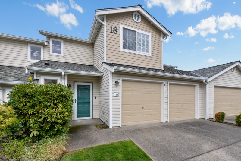 4802 Nassau Ave NE in Tacoma, WA - Building Photo