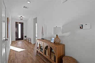 7436 Haggard St in Fort Worth, TX - Foto de edificio - Building Photo