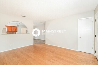 436 Pomona Dr in Apopka, FL - Building Photo - Building Photo