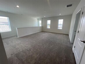 2561 Star Apple Wy in Sarasota, FL - Building Photo - Building Photo