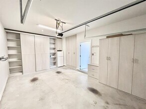 1095 Gallivant Ln in Dallas, TX - Building Photo - Building Photo