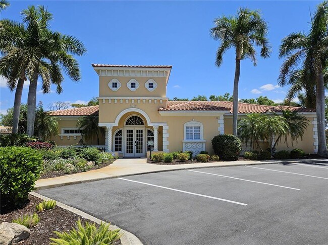 330 Rio Terra in Venice, FL - Building Photo - Building Photo