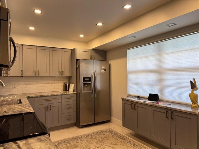 property at 3510 Oaks Way