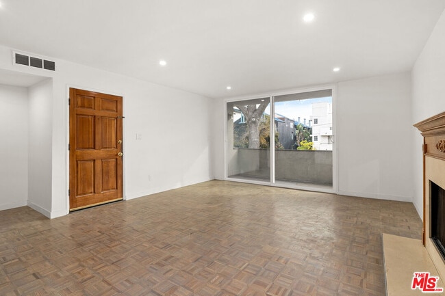 4213 Whitsett Ave in Los Angeles, CA - Building Photo - Building Photo