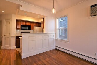 30 Upland Rd, Unit 9 in Cambridge, MA - Building Photo - Building Photo