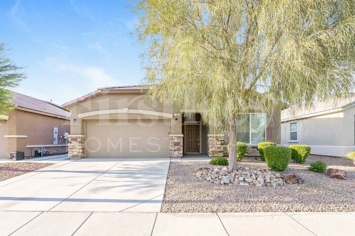 140 Soaring Sky Ave in Henderson, NV - Foto de edificio