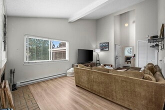 8100 W Quincy Ave, Unit B11 in Denver, CO - Building Photo - Building Photo