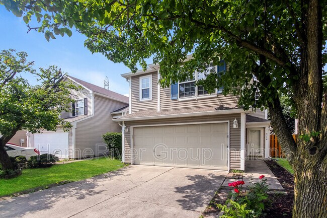 6726 Ossington Dr in Indianapolis, IN - Foto de edificio - Building Photo