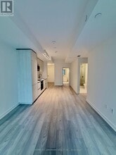 110 Broadway Ave in Toronto, ON - Building Photo - Building Photo