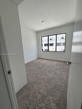 14558 SW 260th St in Princeton, FL - Building Photo - Building Photo