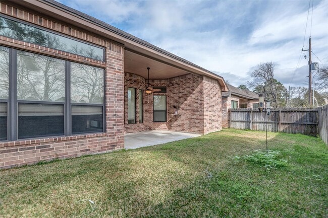 14333 S Summerchase Cir in Willis, TX - Building Photo - Building Photo