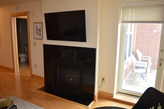 333 W Mifflin St, Unit 1160 in Madison, WI - Building Photo - Building Photo