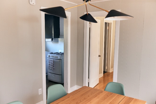 141 Roselawn Pl in Los Angeles, CA - Building Photo - Building Photo