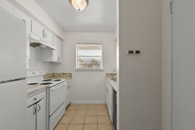 property at 1950 Spenwick Dr