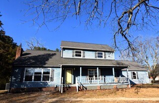 1473 Tom Starling Rd in Fayetteville, NC - Building Photo