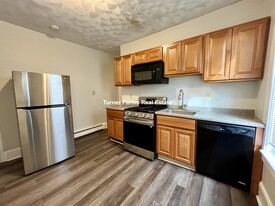147 E Cottage St, Unit 2 in Boston, MA - Building Photo