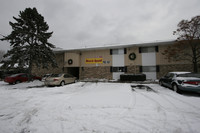 1093 Sheridan Rd in Somers, WI - Foto de edificio - Building Photo