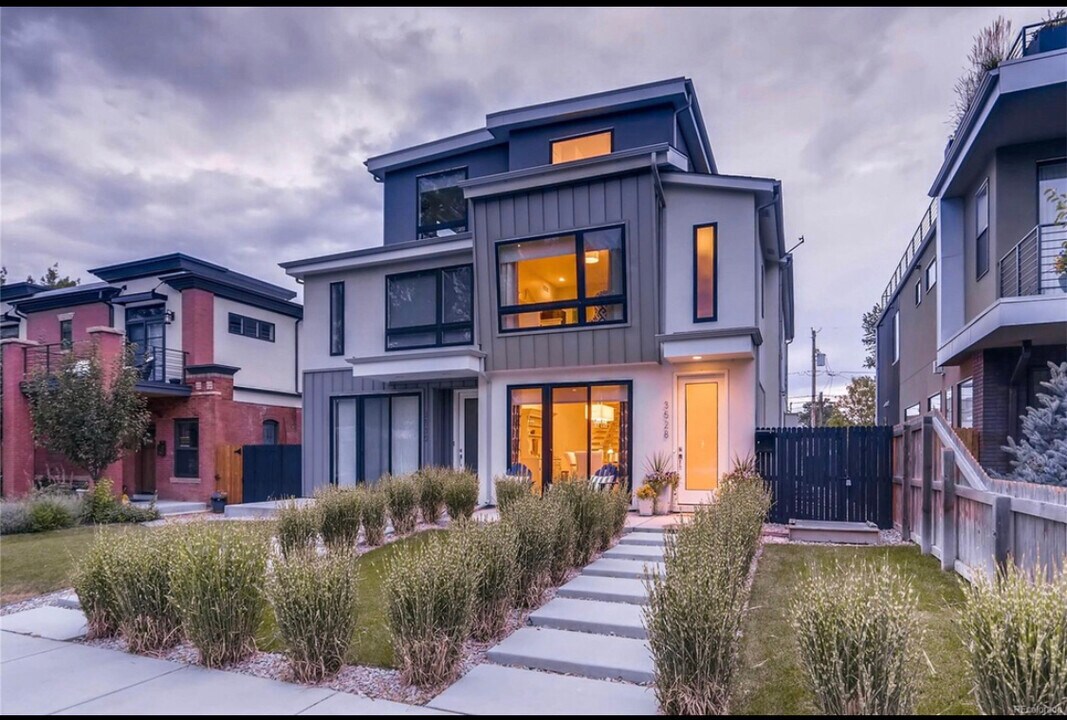3528 Stuart St in Denver, CO - Foto de edificio