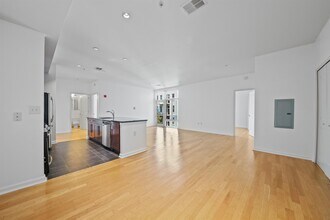 1100 Adams St in Hoboken, NJ - Building Photo - Building Photo