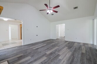 3737 Cross Creek Cir in Valdosta, GA - Building Photo - Building Photo