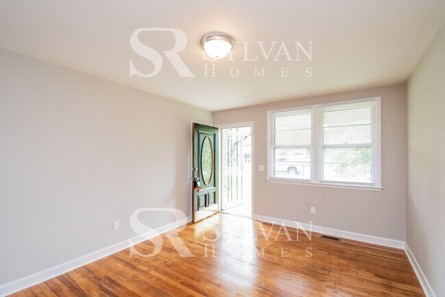 1358 Finlay Dr in West Columbia, SC - Building Photo - Building Photo