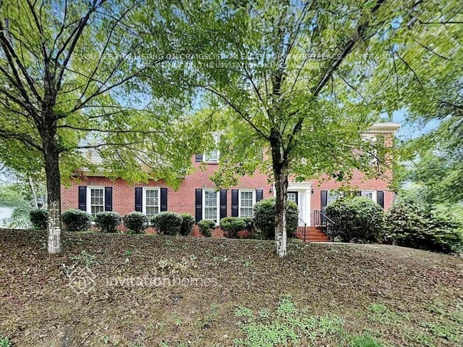 property at 1670 Windcrest Dr SW