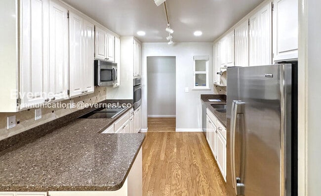 736 Durshire Way in Sunnyvale, CA - Building Photo - Building Photo