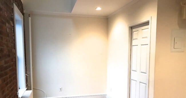 234 Mott St, Unit 20 in New York, NY - Building Photo - Building Photo